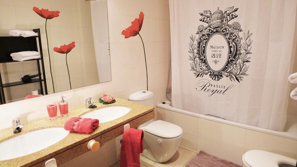 Alexandra'S Beach-Port Badalona Room photo
