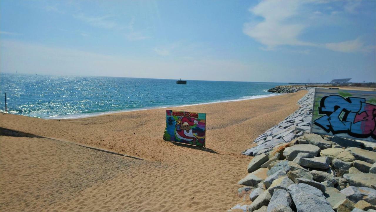 Alexandra'S Beach-Port Badalona Exterior photo